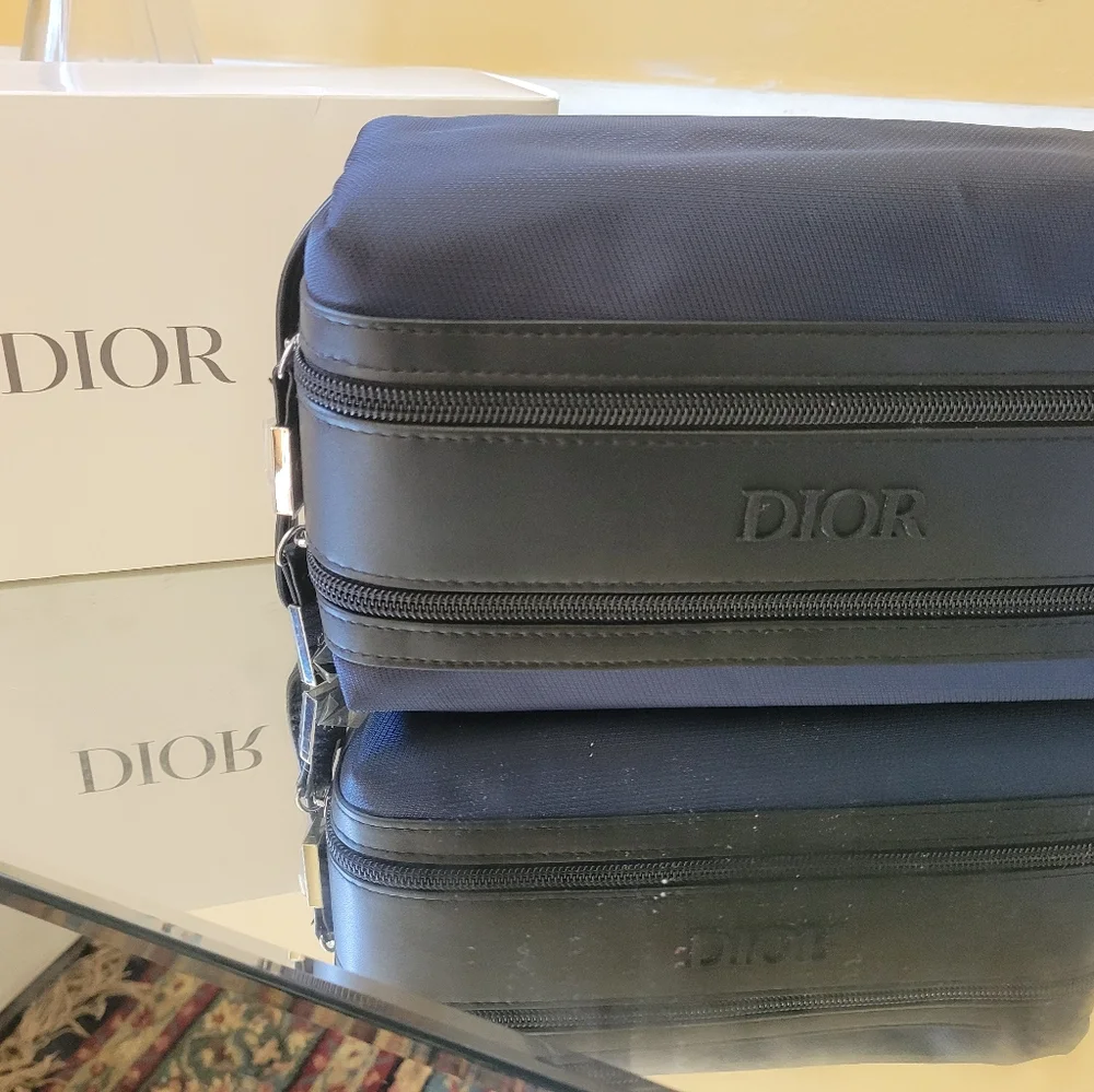 - Dior - Picture 12 of 13
